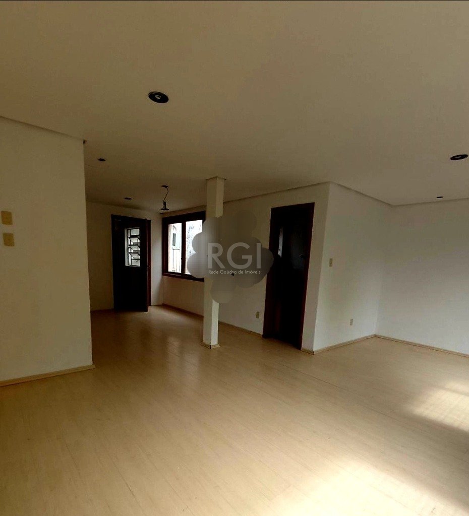 Terreno à venda com 2 quartos, 220m² - Foto 2