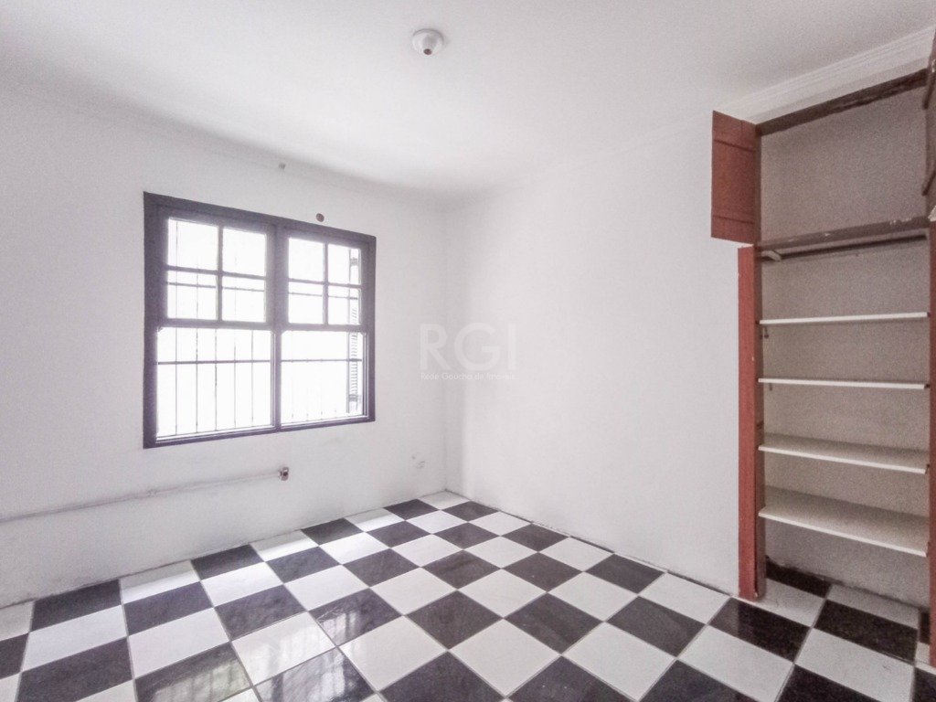 Casa à venda com 3 quartos, 88m² - Foto 8