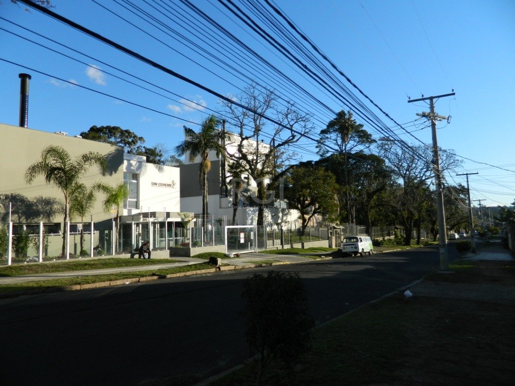 Casa de Condomínio à venda com 3 quartos, 194m² - Foto 1