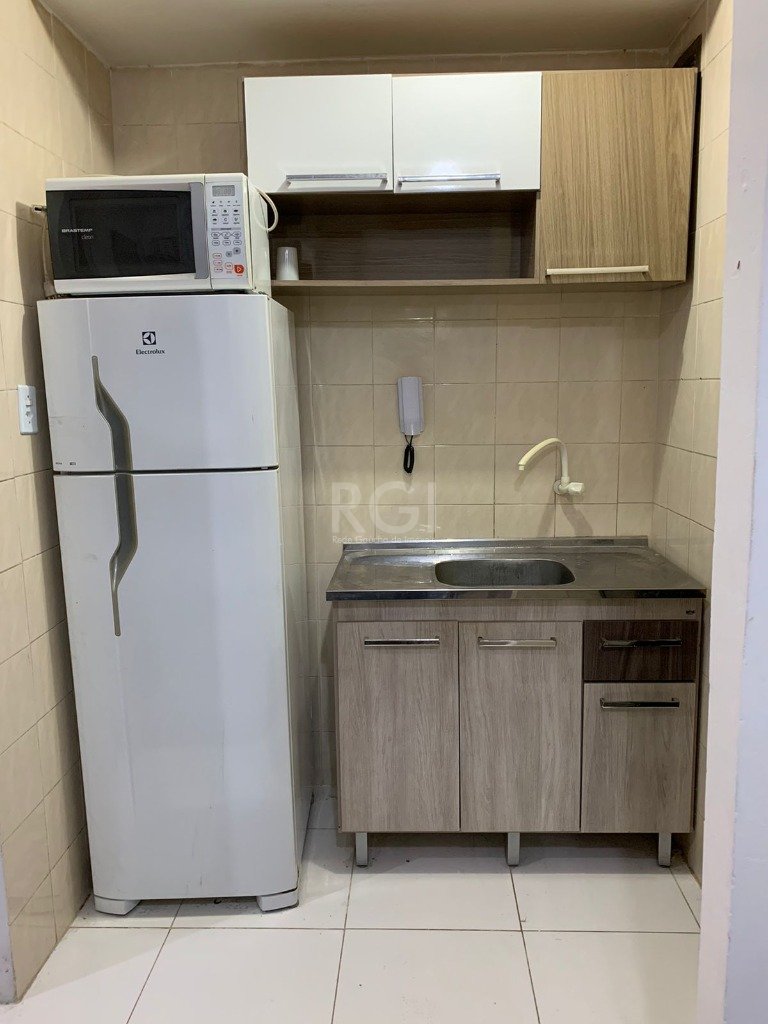 Apartamento à venda com 1 quarto, 38m² - Foto 2