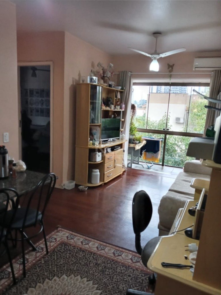 Apartamento à venda com 2 quartos, 71m² - Foto 2